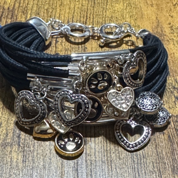 Elegant Silver and Black dog lovers Charm Bracelet - Picture 3 of 3